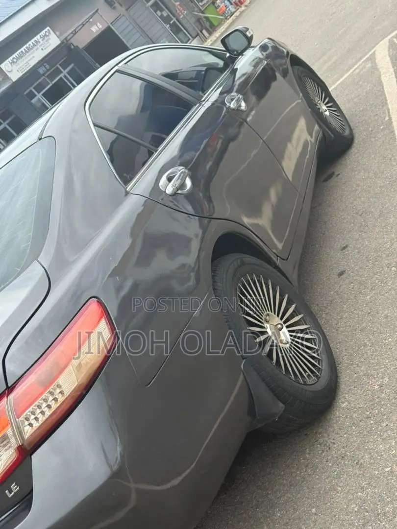 Toyota Camry 2008 Gray