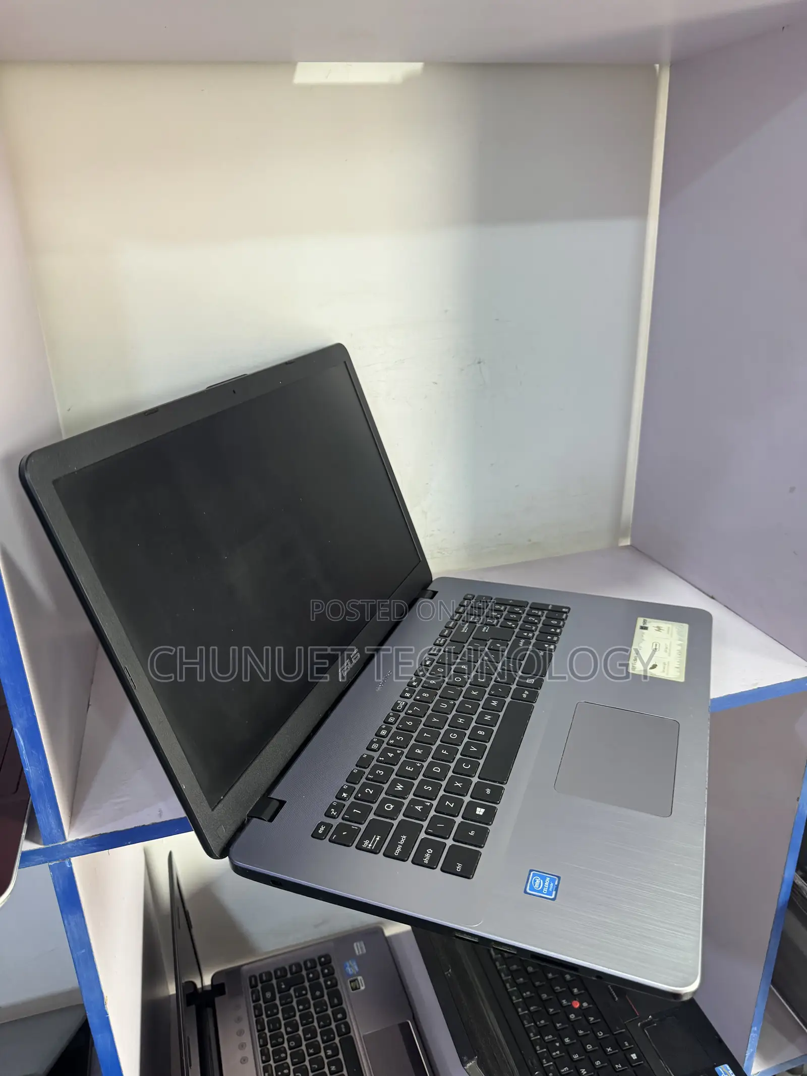 Laptop Asus Vivobook 16 4GB Intel Celeron SSD 128GB