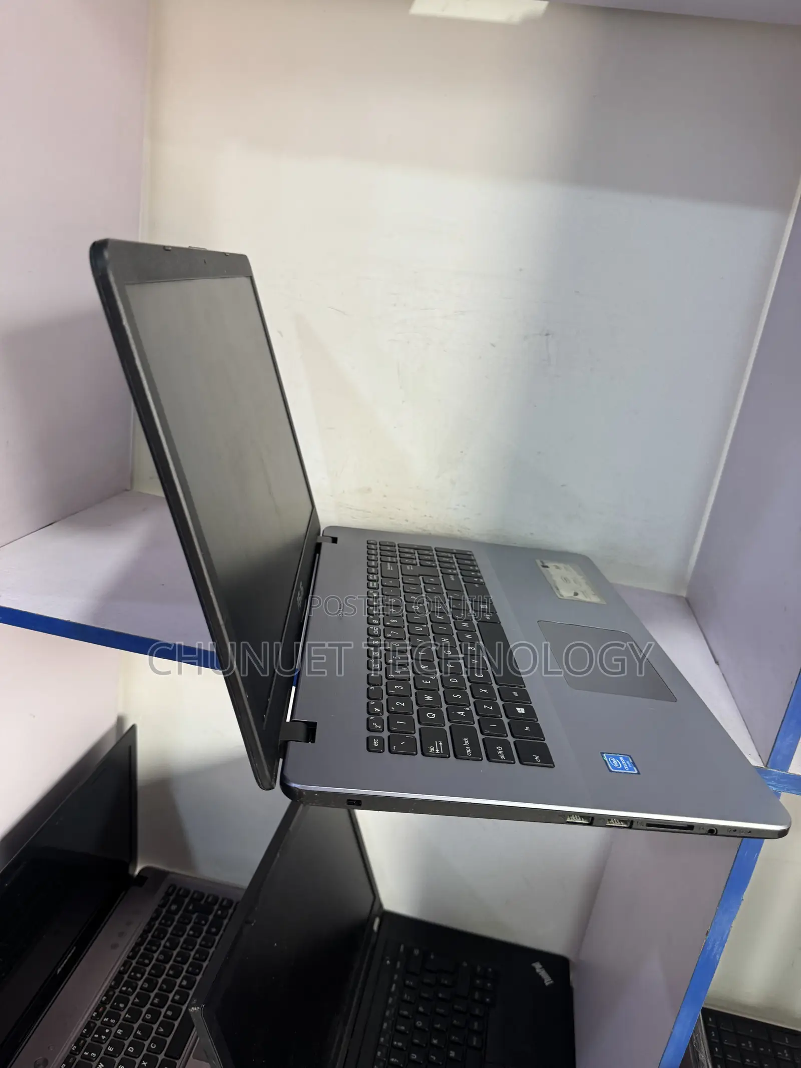 Laptop Asus Vivobook 16 4GB Intel Celeron SSD 128GB