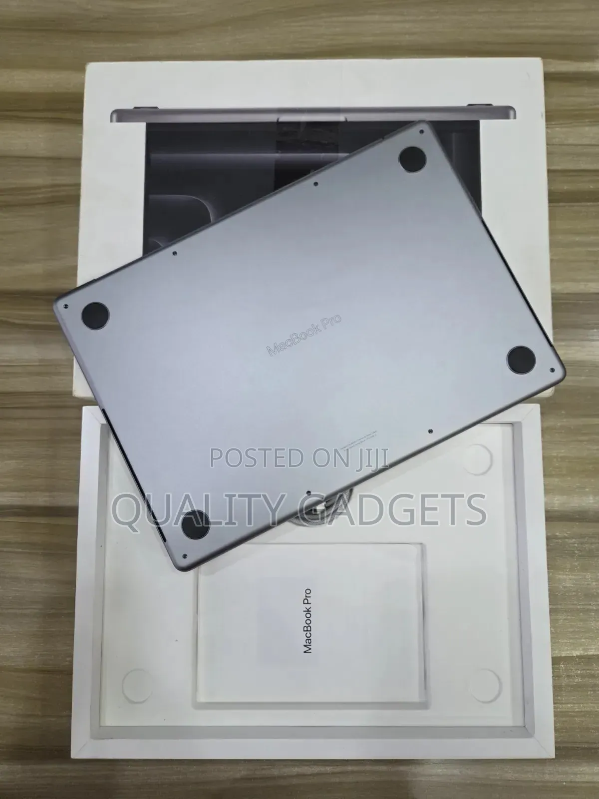 Laptop Apple MacBook Pro 2023 M3 8GB Apple M3 SSD 512GB
