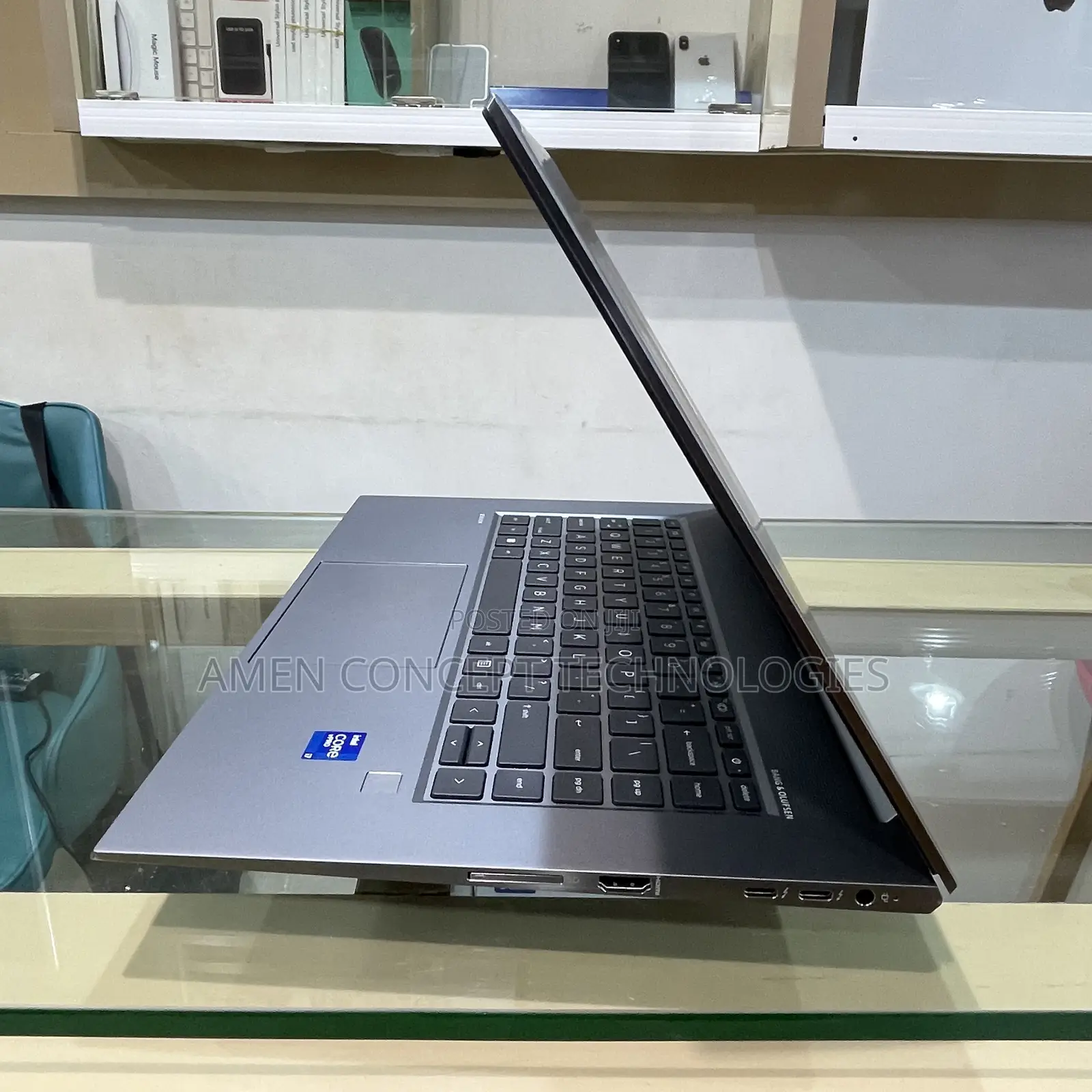 Laptop HP ZBook Studio G8 16GB Intel Core i7 SSD 512GB