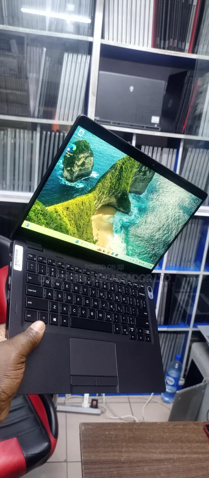 Laptop Dell Latitude 5300 16GB Intel Core i7 SSD 512GB