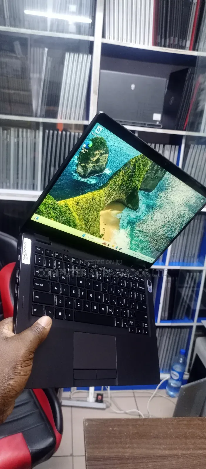 Laptop Dell Latitude 5300 16GB Intel Core i7 SSD 512GB