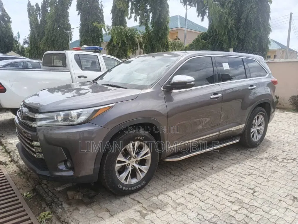 Toyota Corolla 2015 Gray