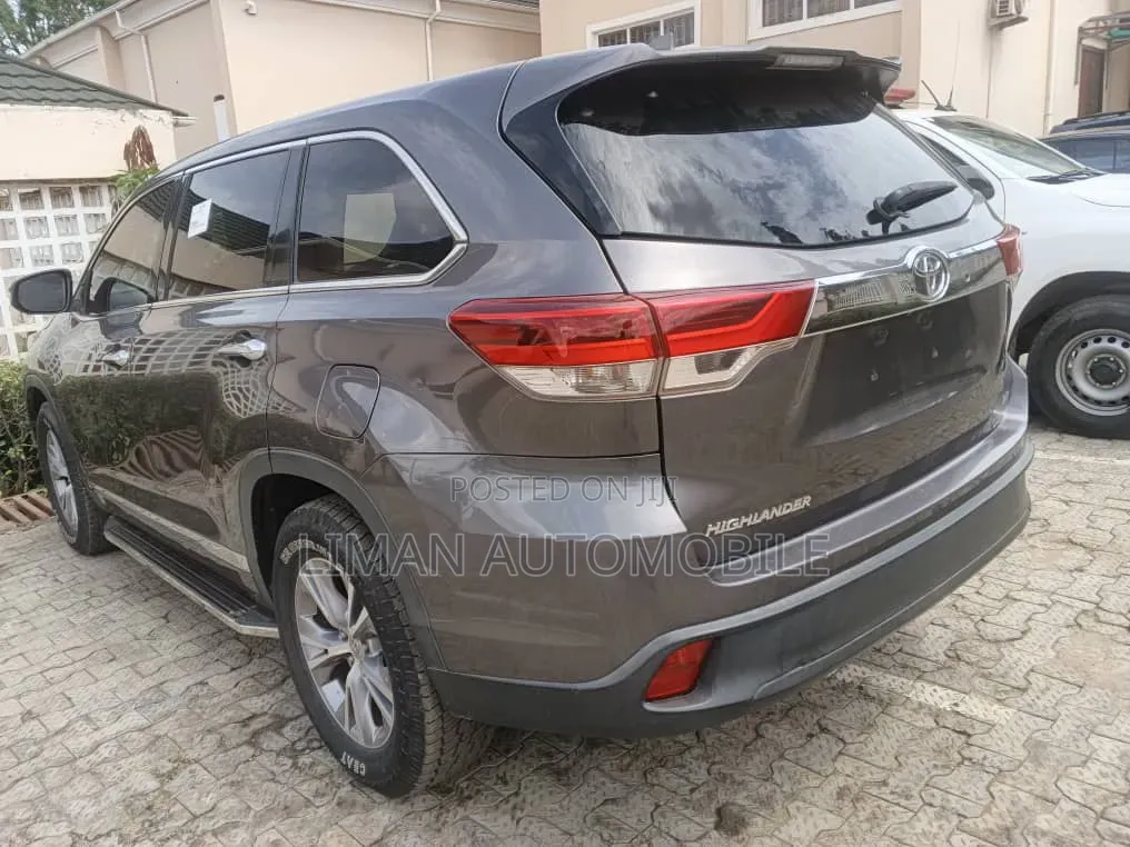 Toyota Corolla 2015 Gray