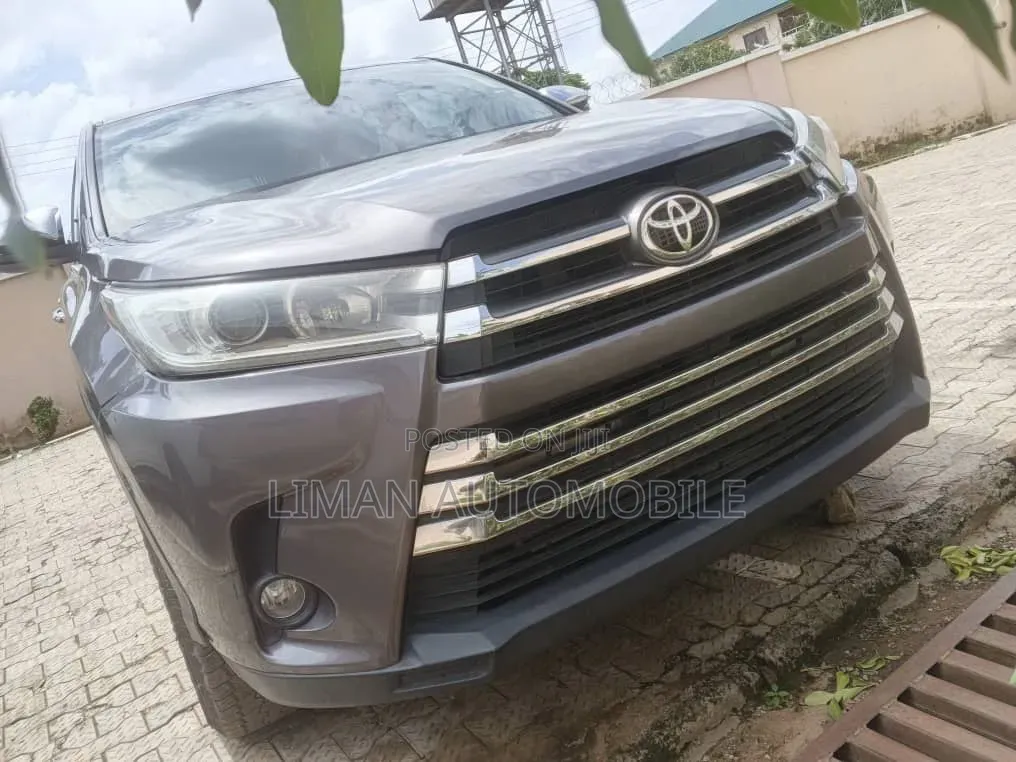 Toyota Corolla 2015 Gray