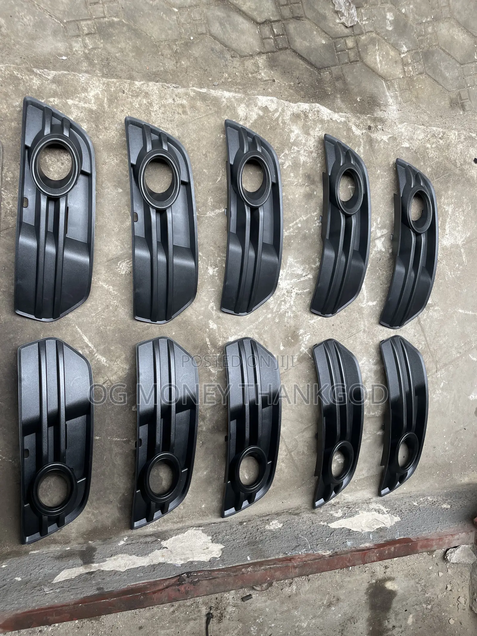 Front Bumper Basket Audi Q5 2010