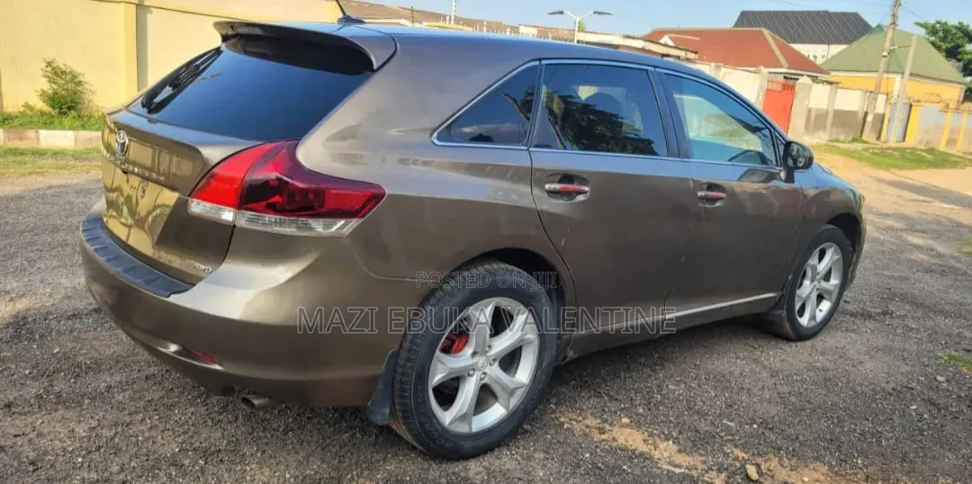 Toyota Venza 2010 Brown