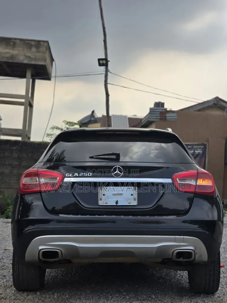 Mercedes-Benz GLA 250 2017 Black