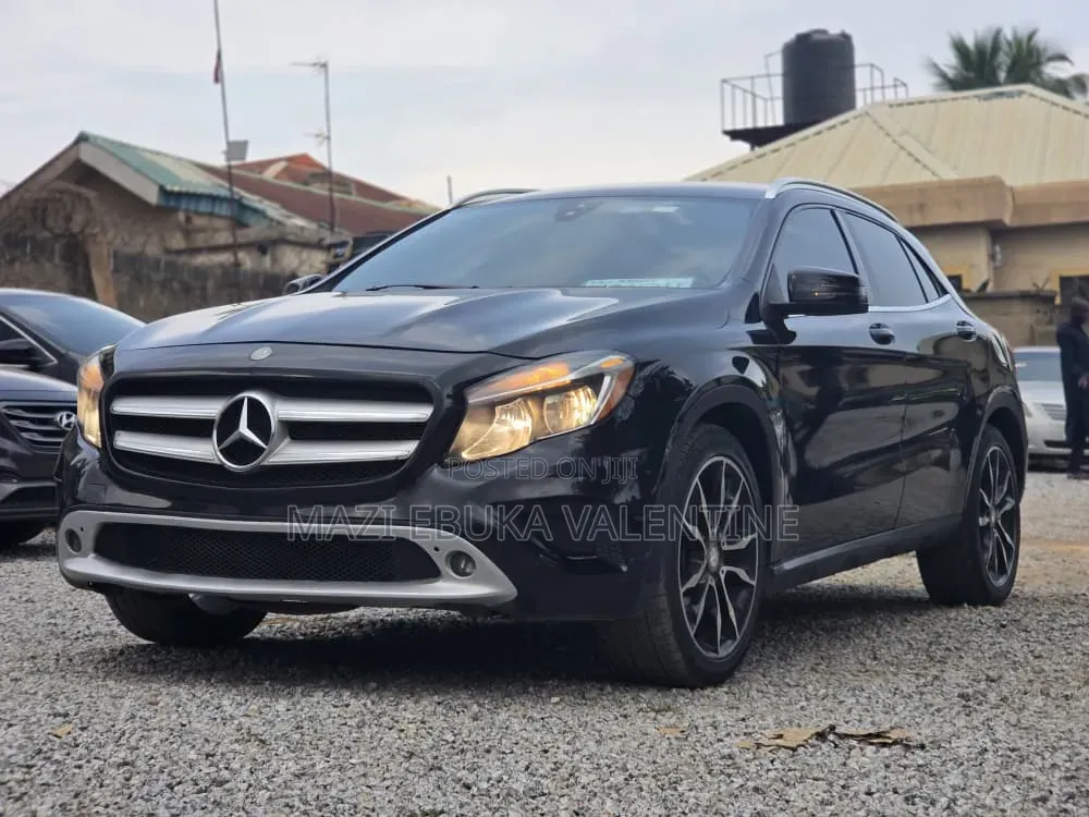 Mercedes-Benz GLA 250 2017 Black