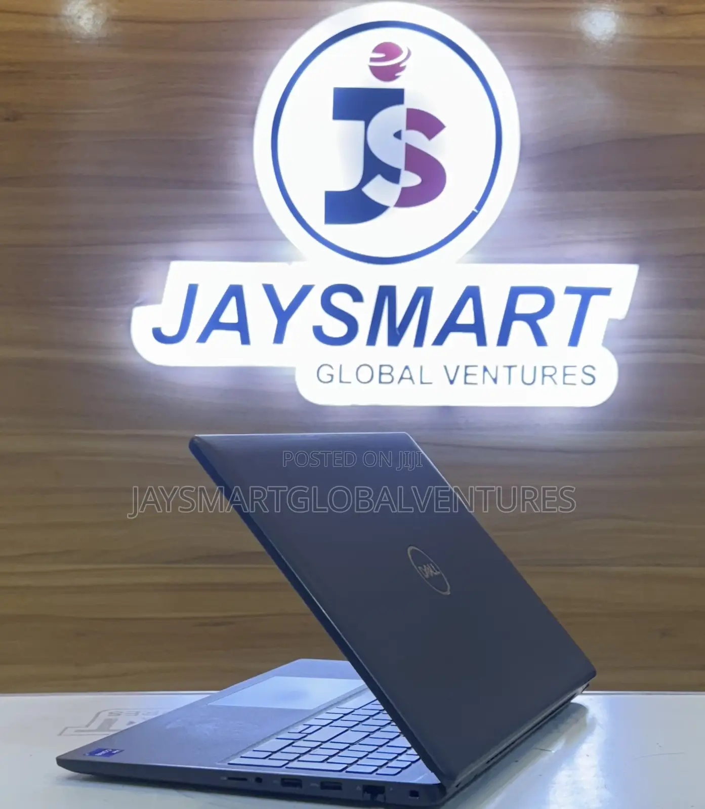 Laptop Dell Latitude 3520 16GB Intel Core i7 SSD 512GB