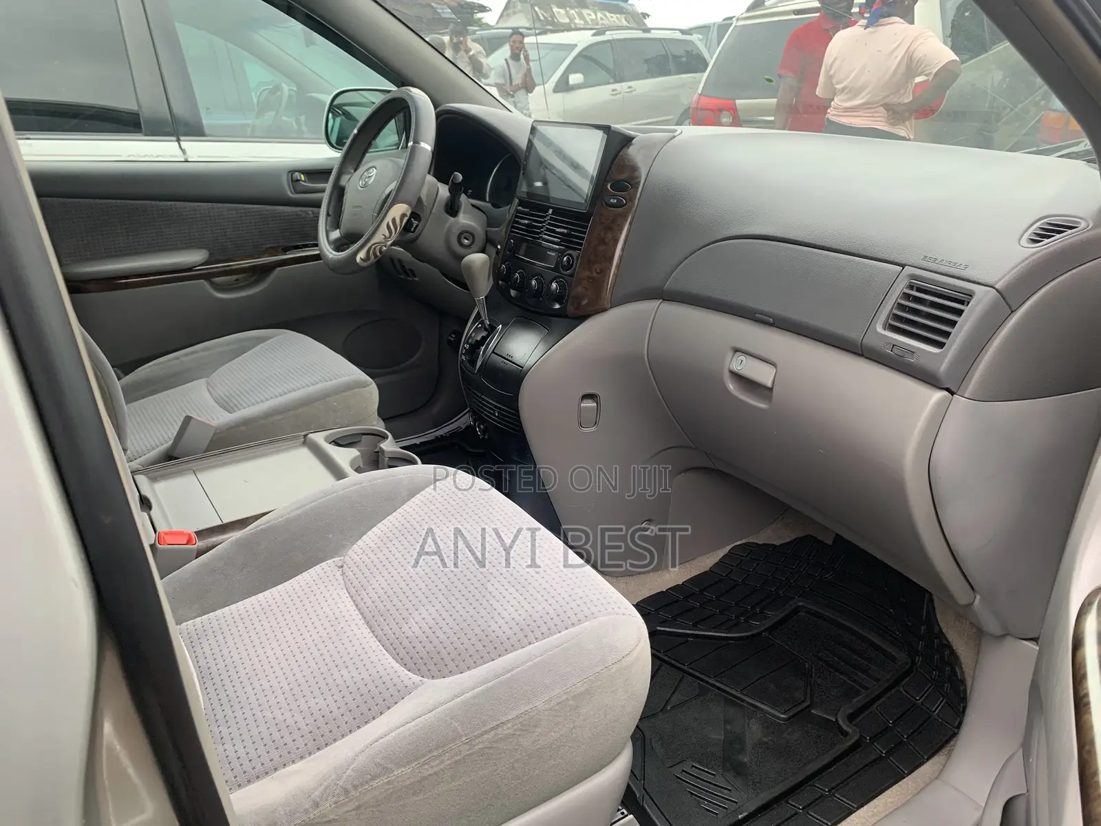 Toyota Sienna 2006 Silver