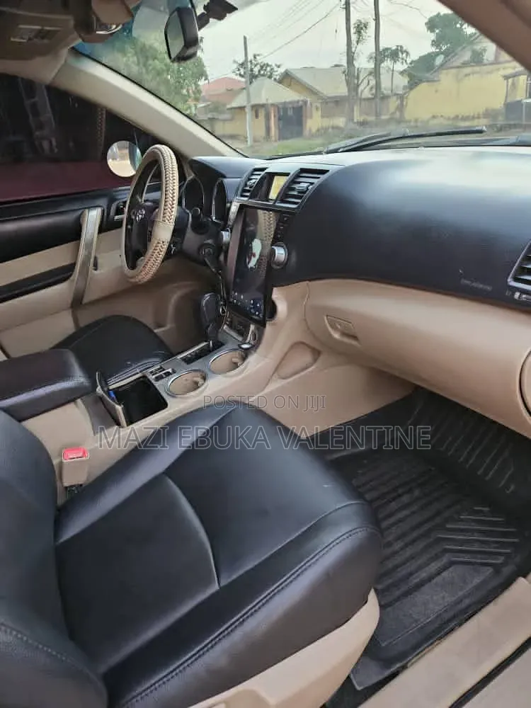 Toyota Highlander 2013
