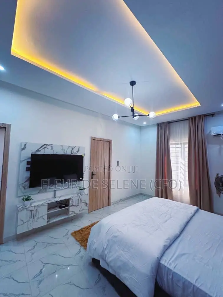 Furnished 2bdrm Townhouse / Terrace for rent