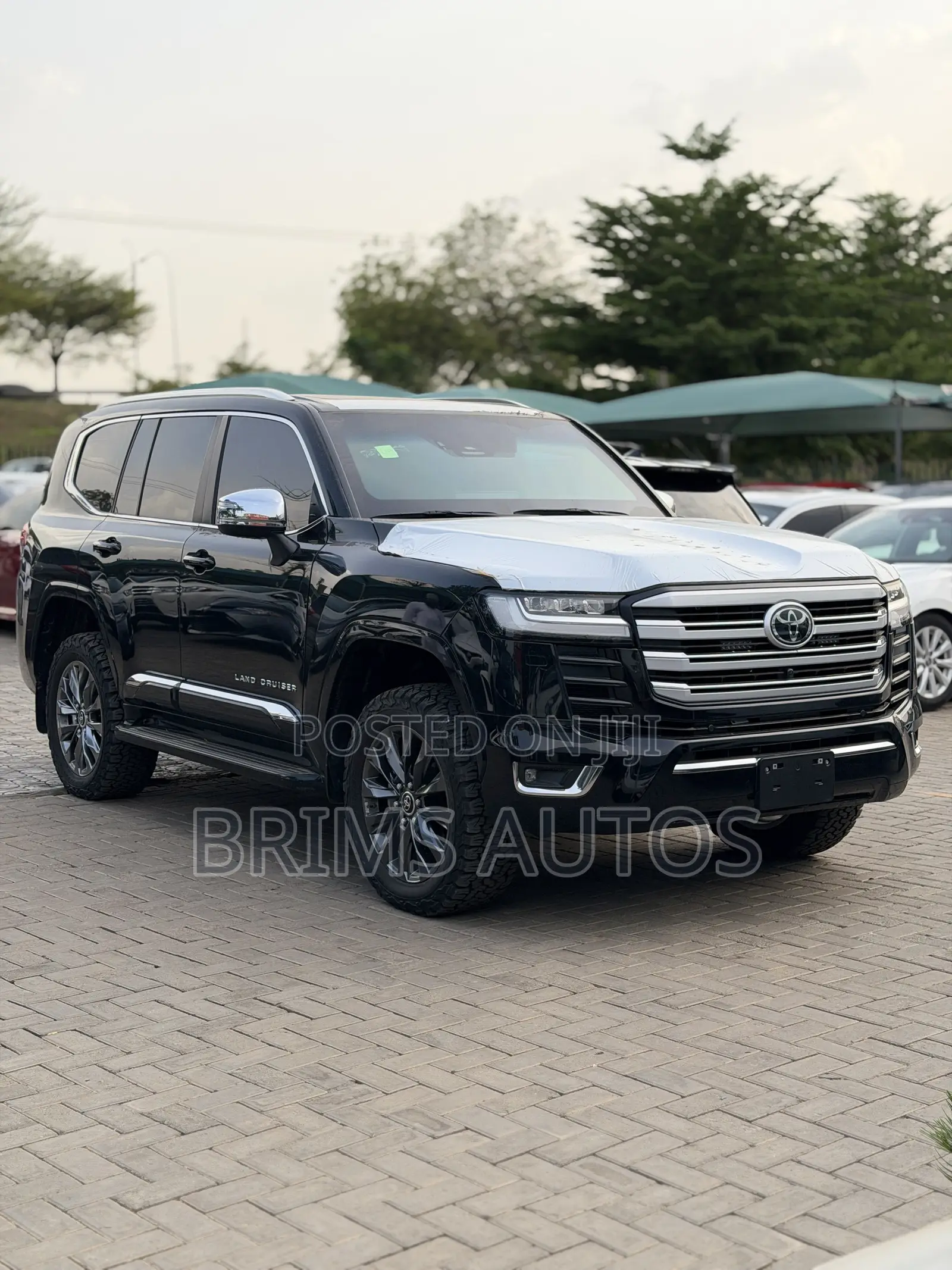 New Toyota Land Cruiser LC300 2025 Black