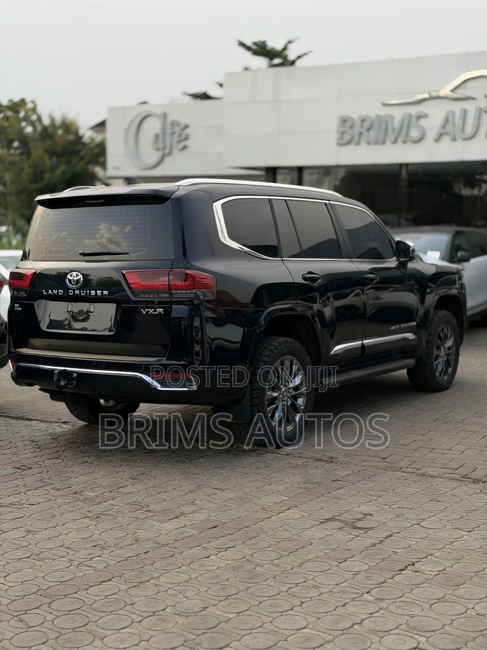 New Toyota Land Cruiser LC300 2025 Black