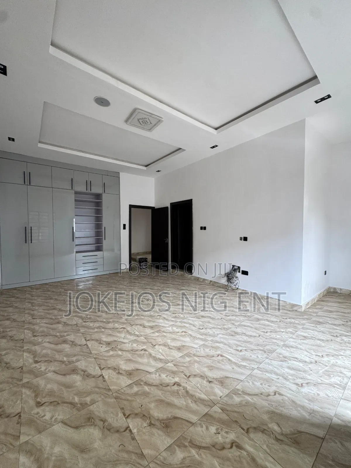 4bdrm Duplex in Osapa London Lekki for sale