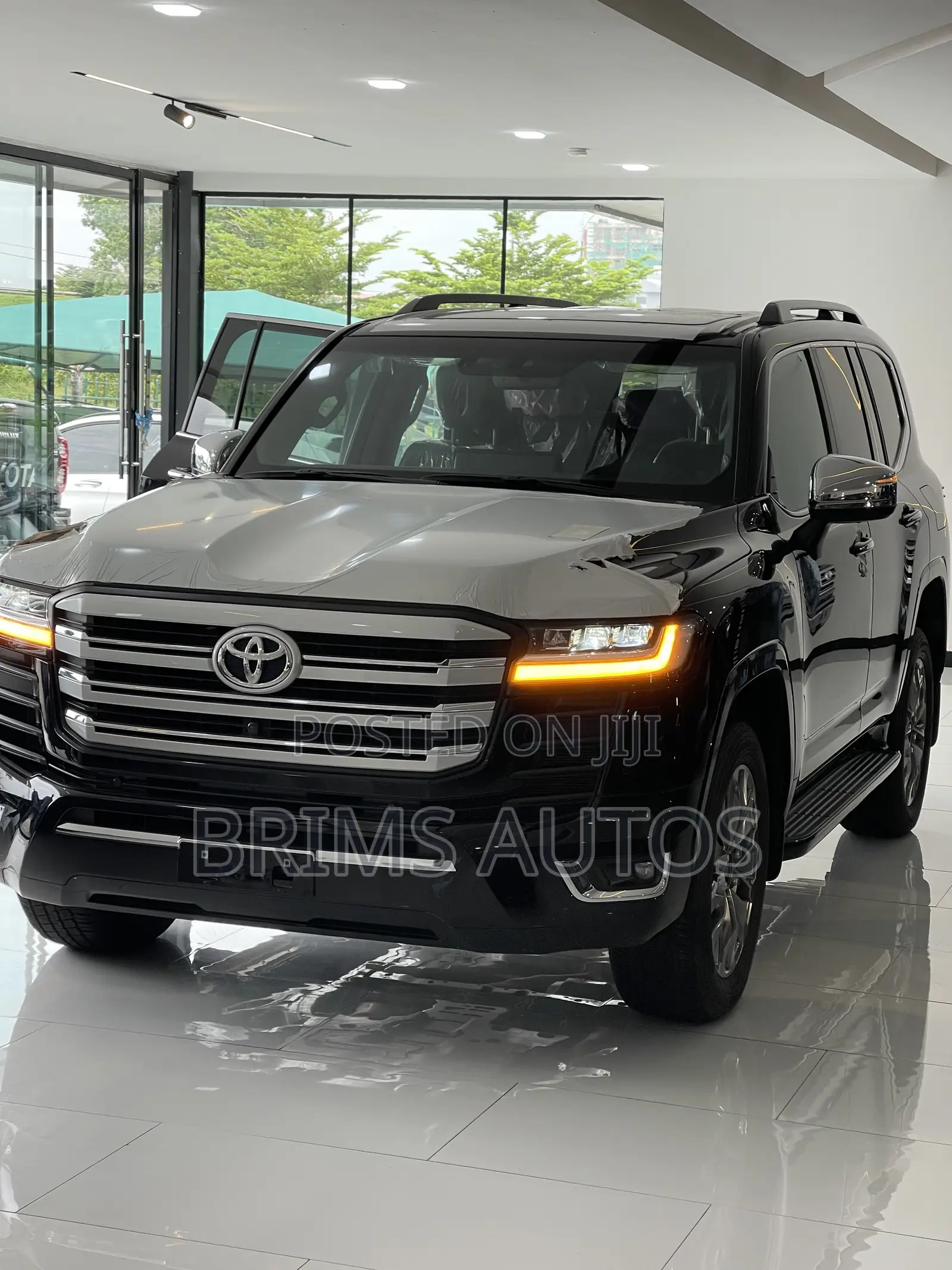 New Toyota Land Cruiser LC300 2025 Black