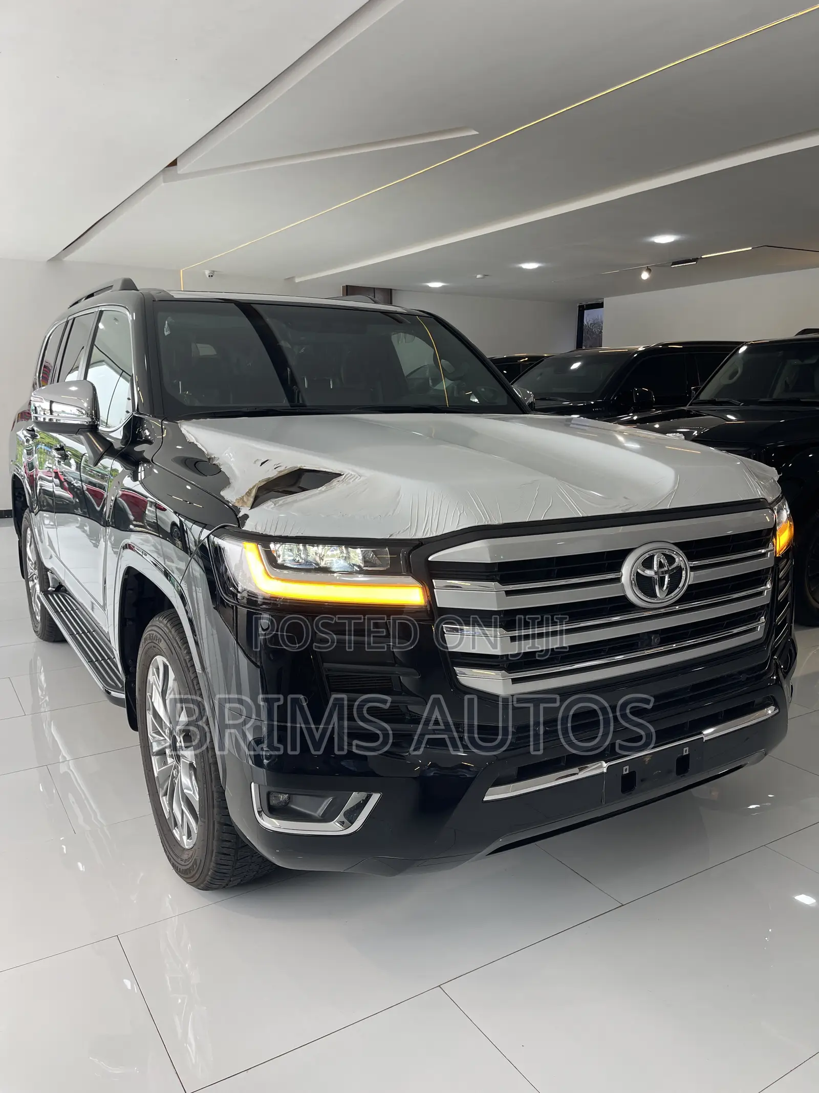 New Toyota Land Cruiser LC300 2025 Black
