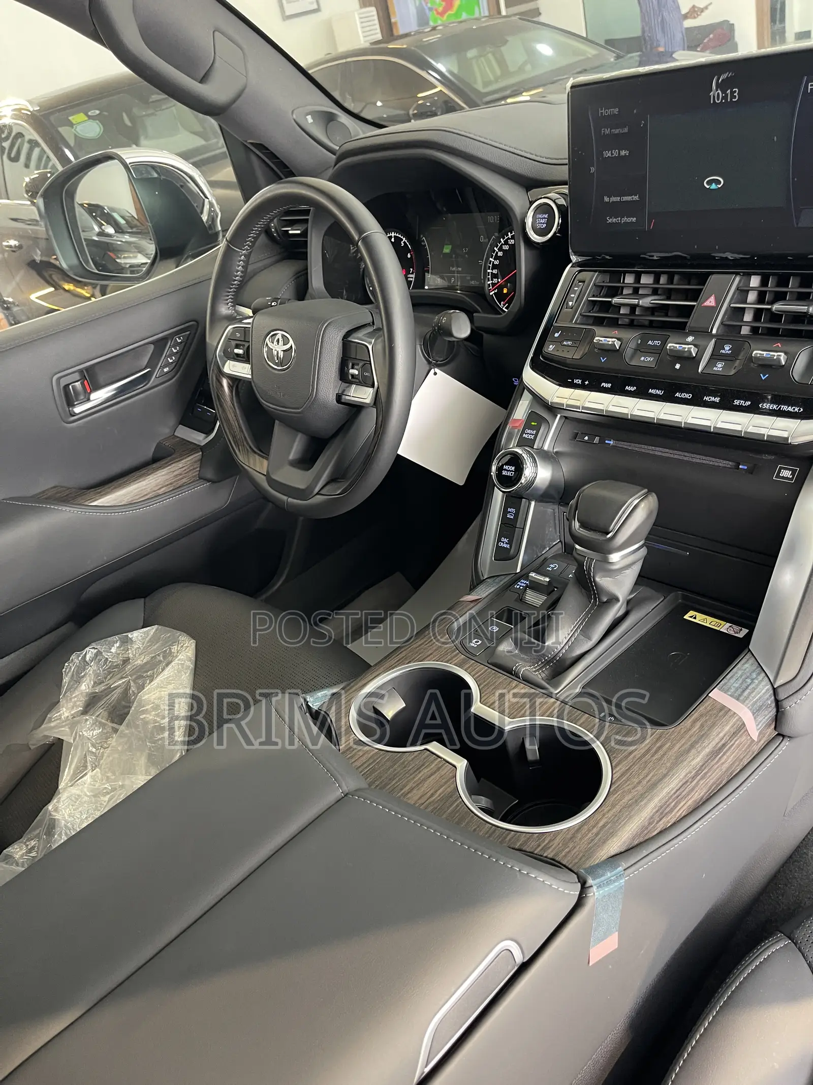 New Toyota Land Cruiser LC300 2025 Black