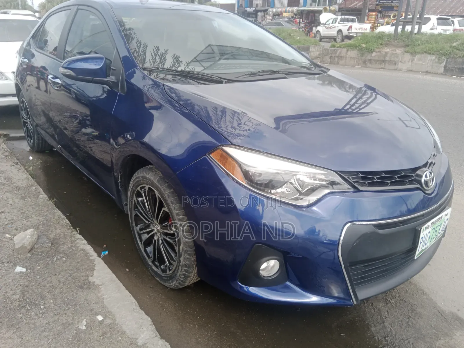 Toyota Corolla 2015 Blue