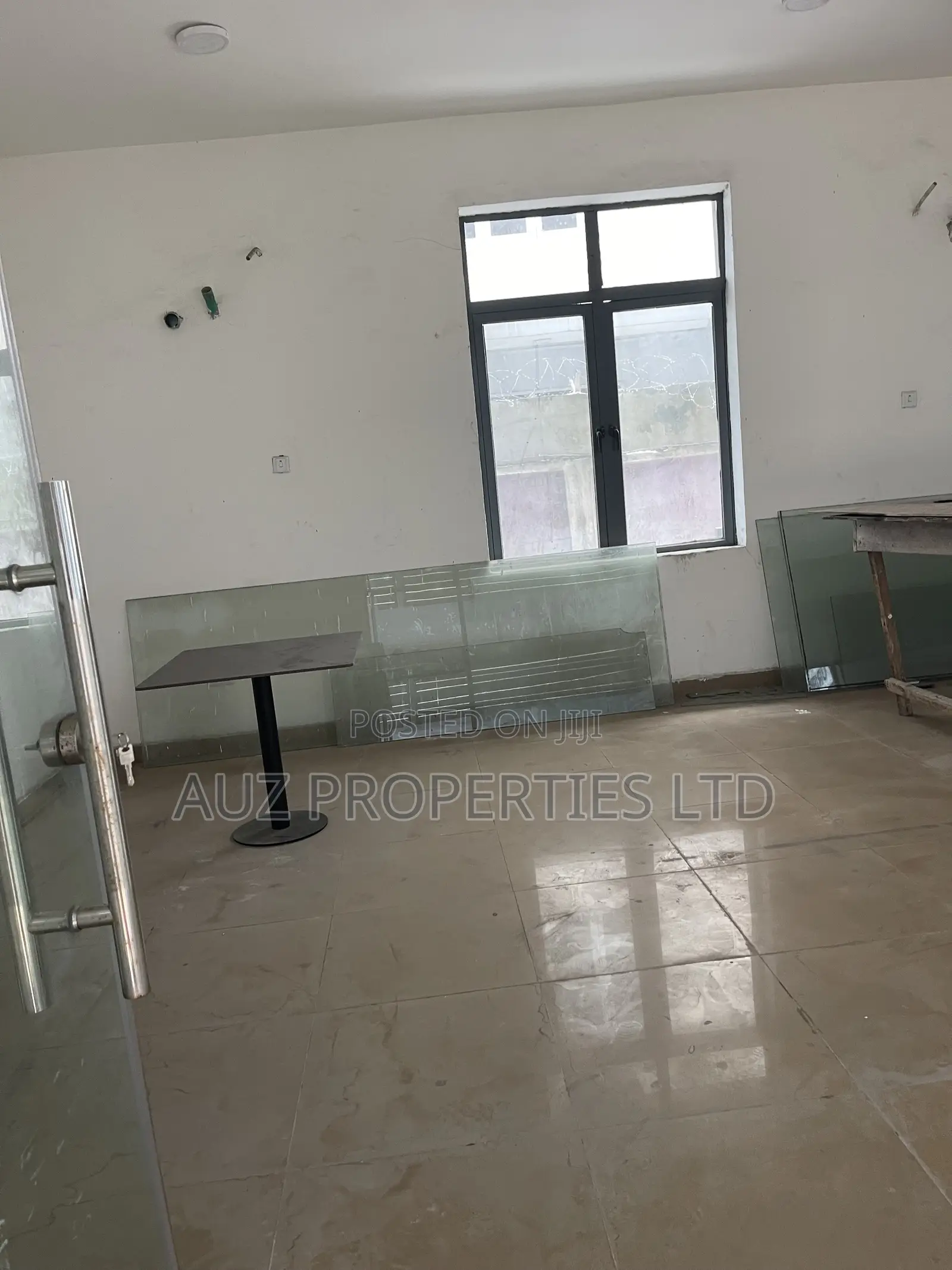 Shop Space for Rent
