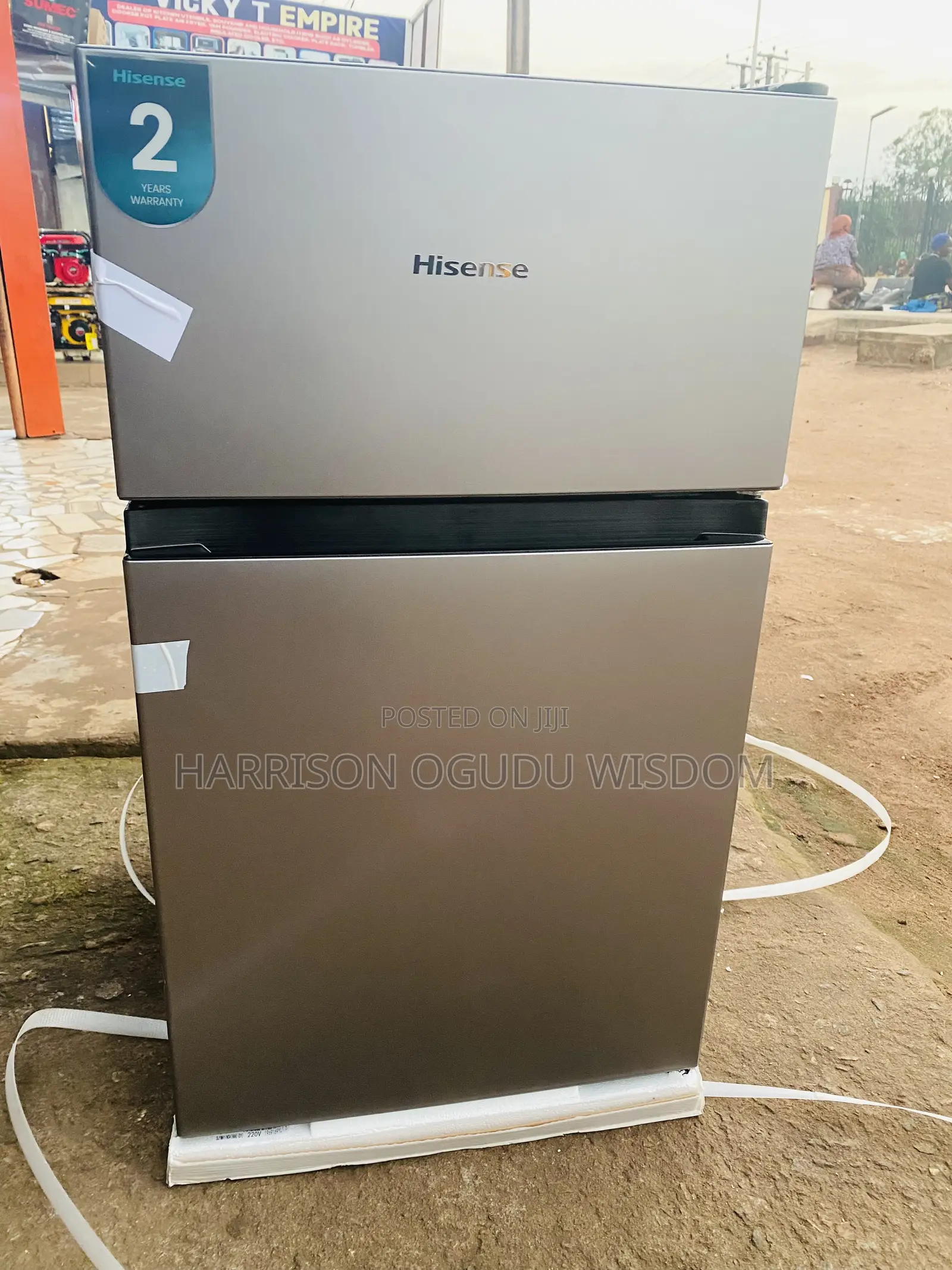 Hisense Double Door Table Top Refrigerator