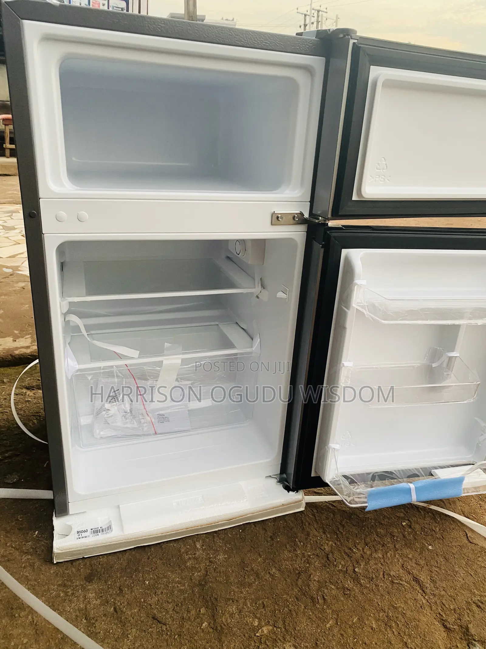 Hisense Double Door Table Top Refrigerator