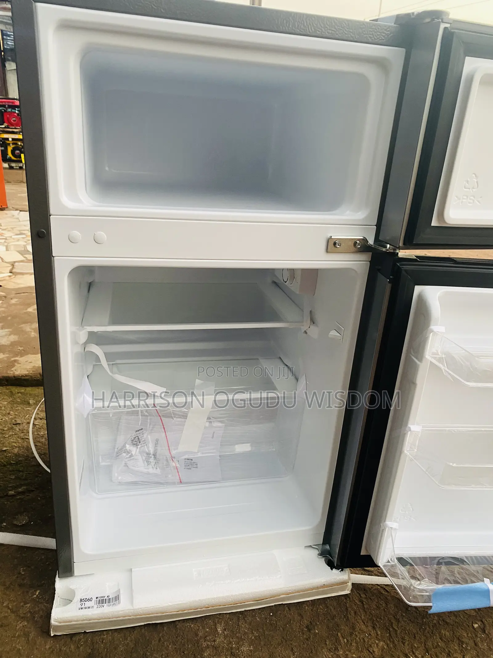 Hisense Double Door Table Top Refrigerator