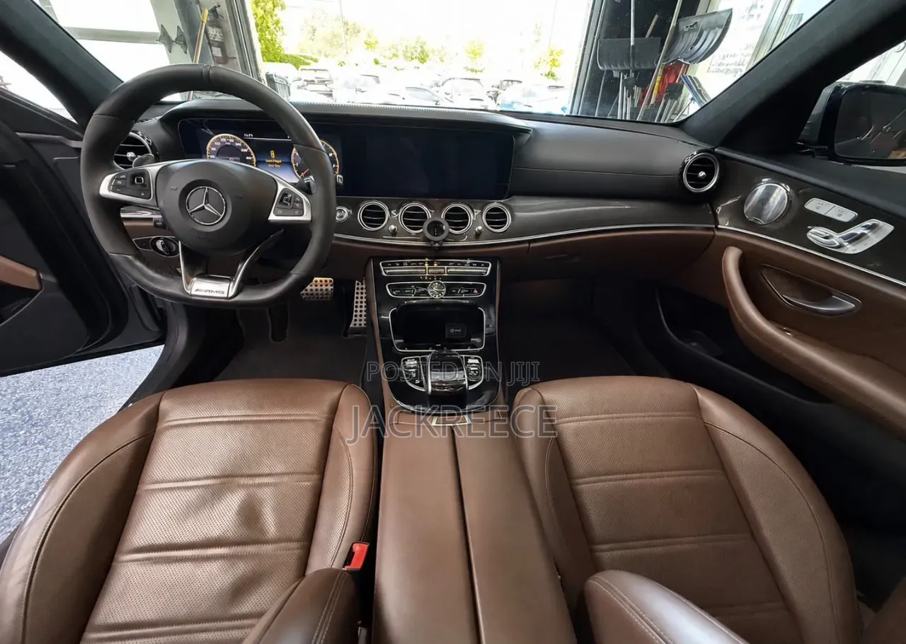 Mercedes-Benz GLC-Class 2025 Black