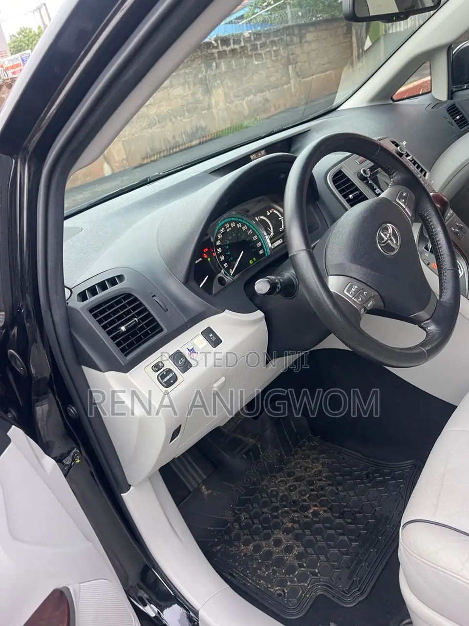 Toyota Venza 2011 Black