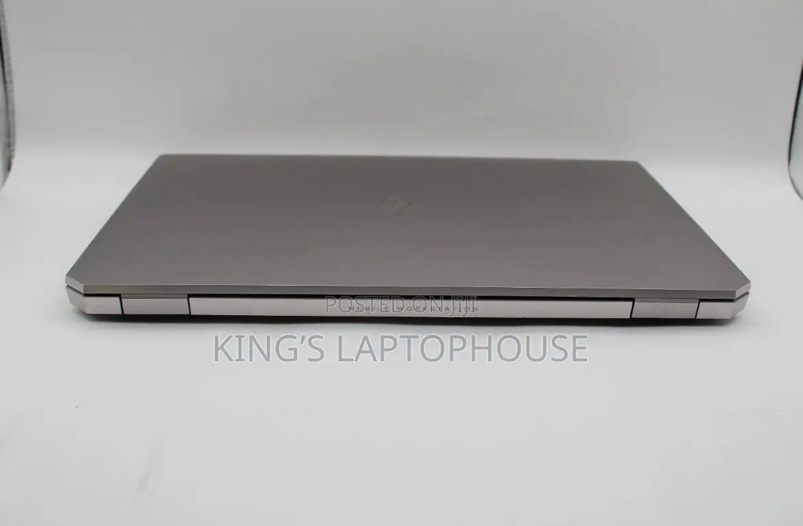 Laptop HP ZBook Studio G5 32GB Intel Core i9 SSD 256GB