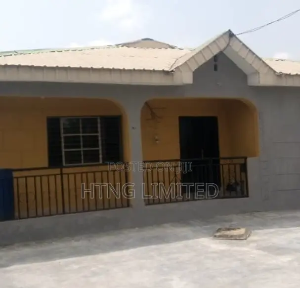 1bdrm Bungalow in Macaulay Igbogbo for rent