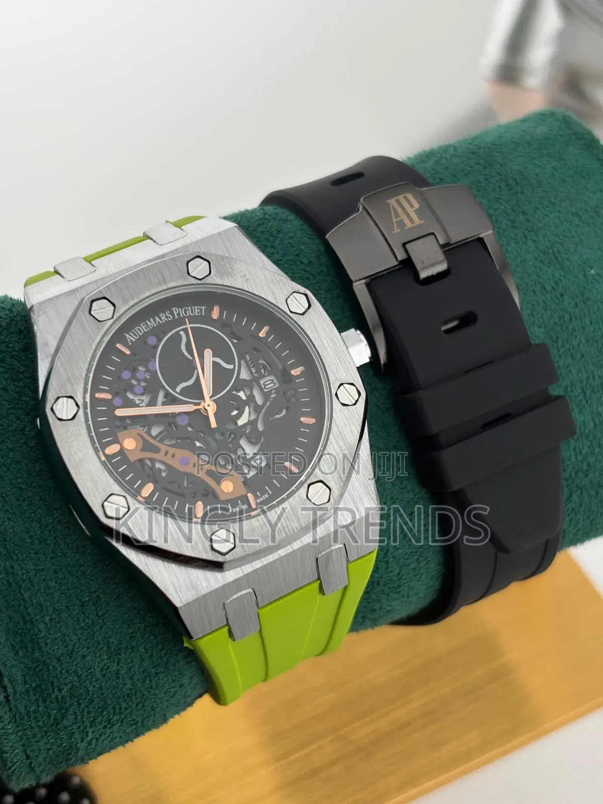 Ap Quality Rubber Wristwatch