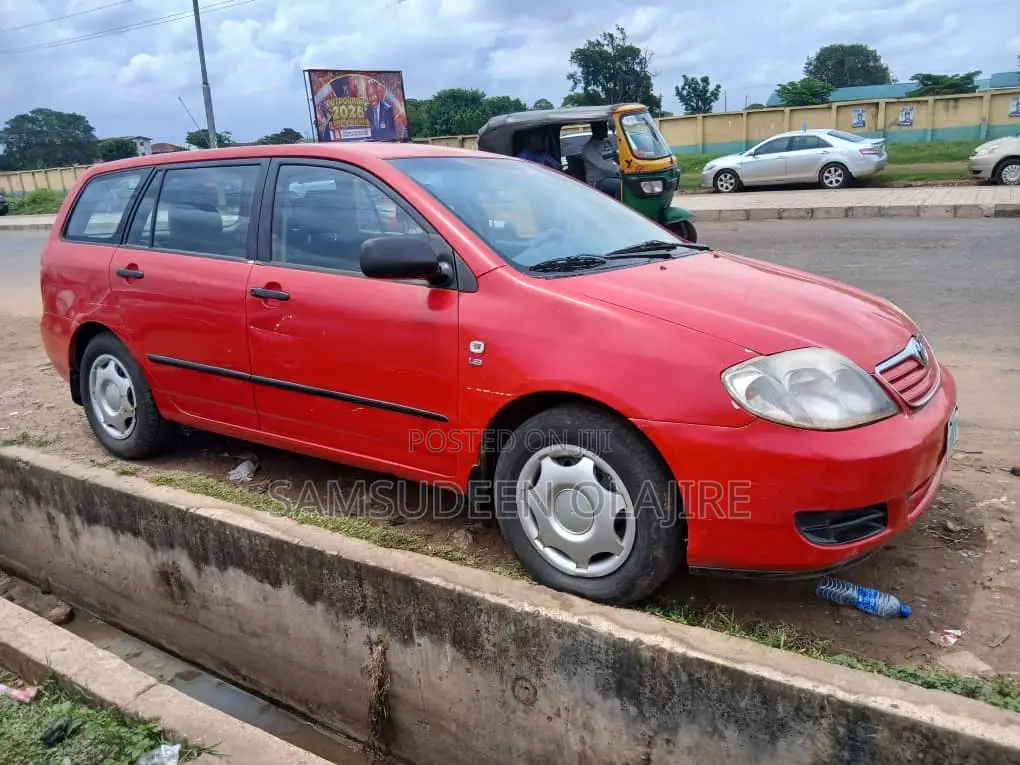 Toyota Corolla 2005 Red