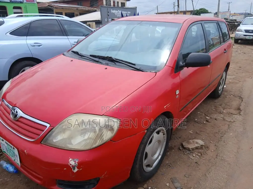 Toyota Corolla 2005 Red