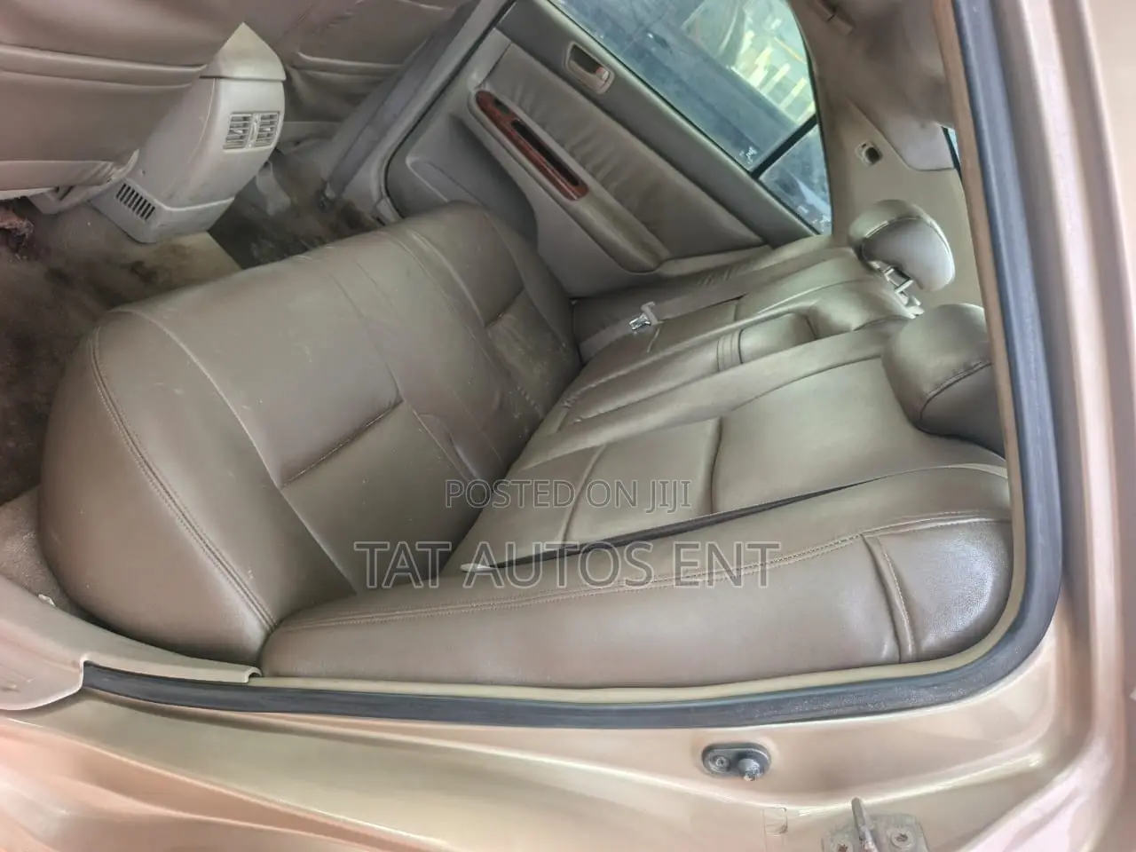 Toyota Camry LE 4dr Sedan (2.4L 4cyl 5M) 2003 Gold