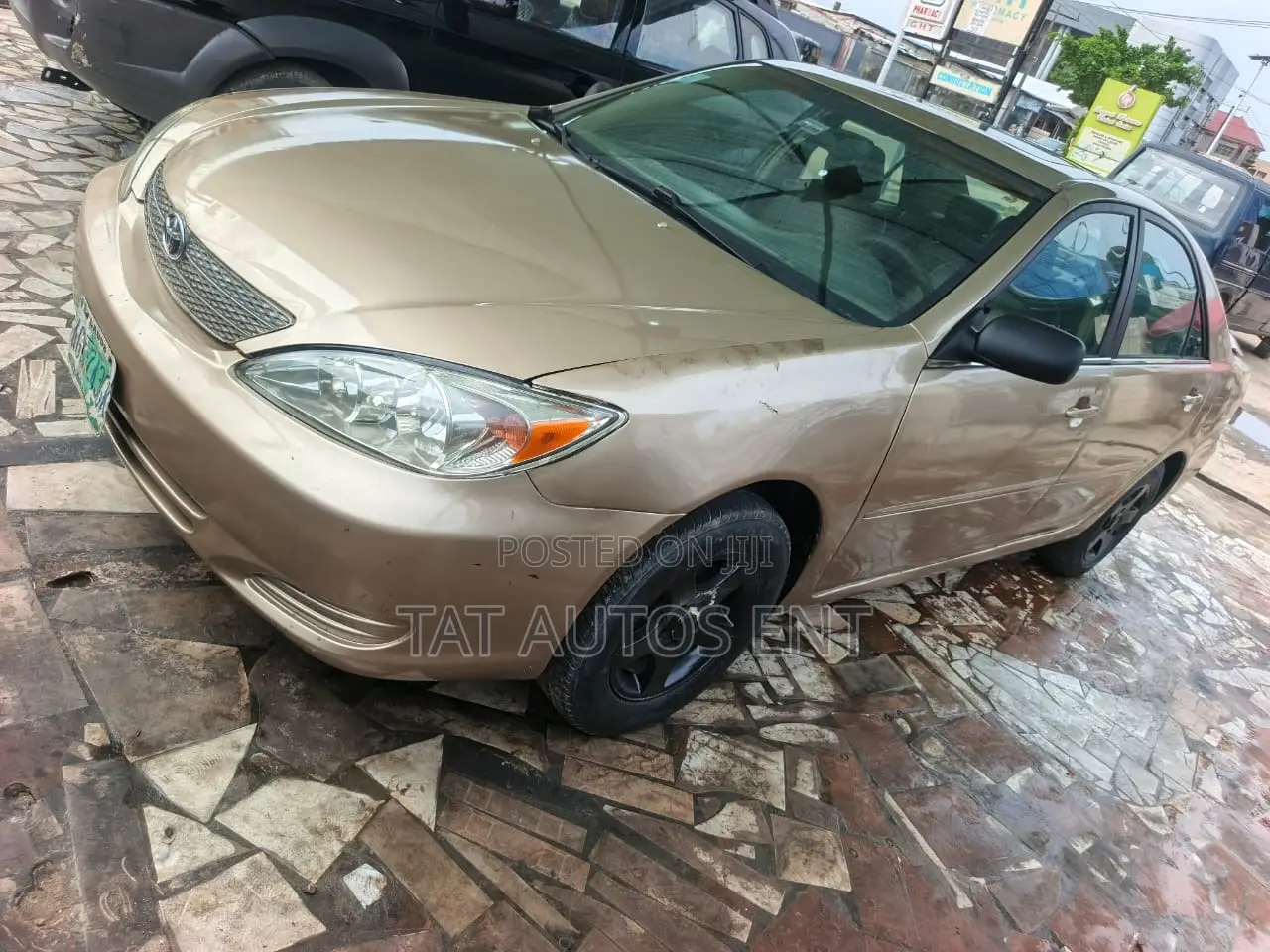 Toyota Camry LE 4dr Sedan (2.4L 4cyl 5M) 2003 Gold