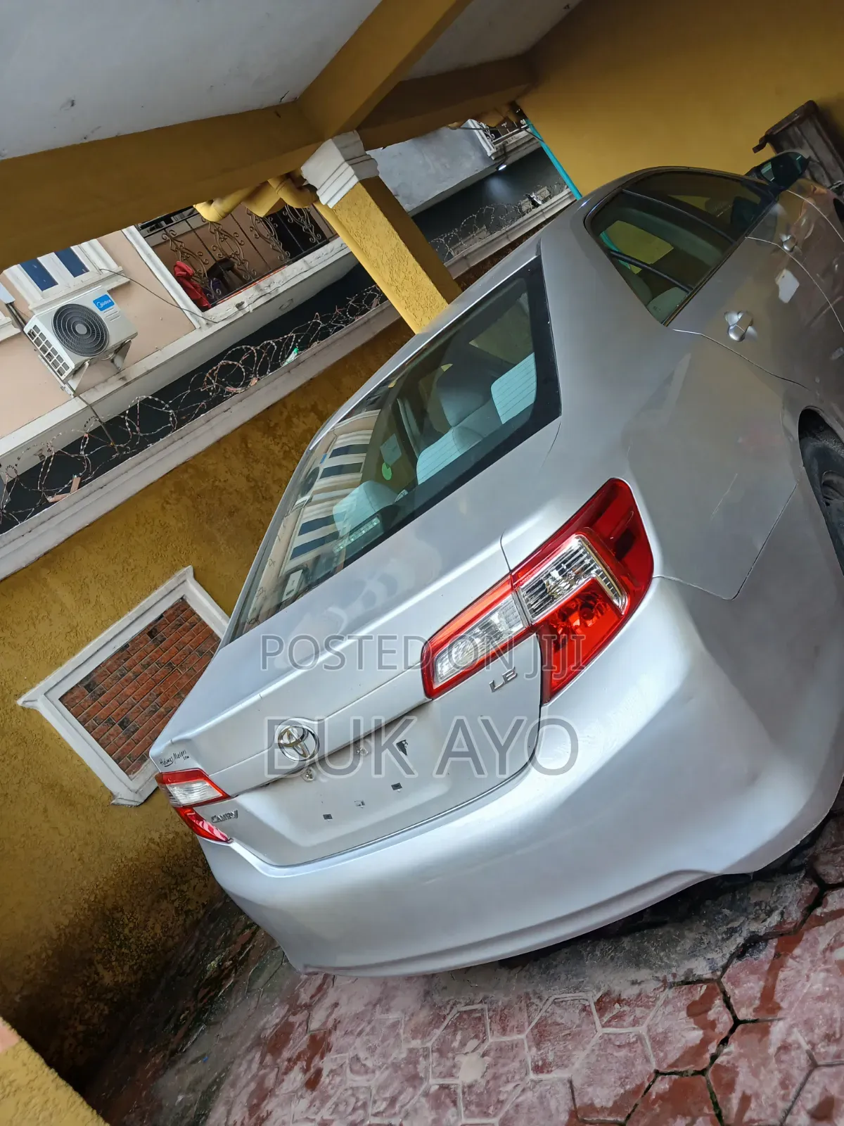 Toyota Camry LE 4dr Sedan (2.5L 4cyl 6A) 2014 Silver