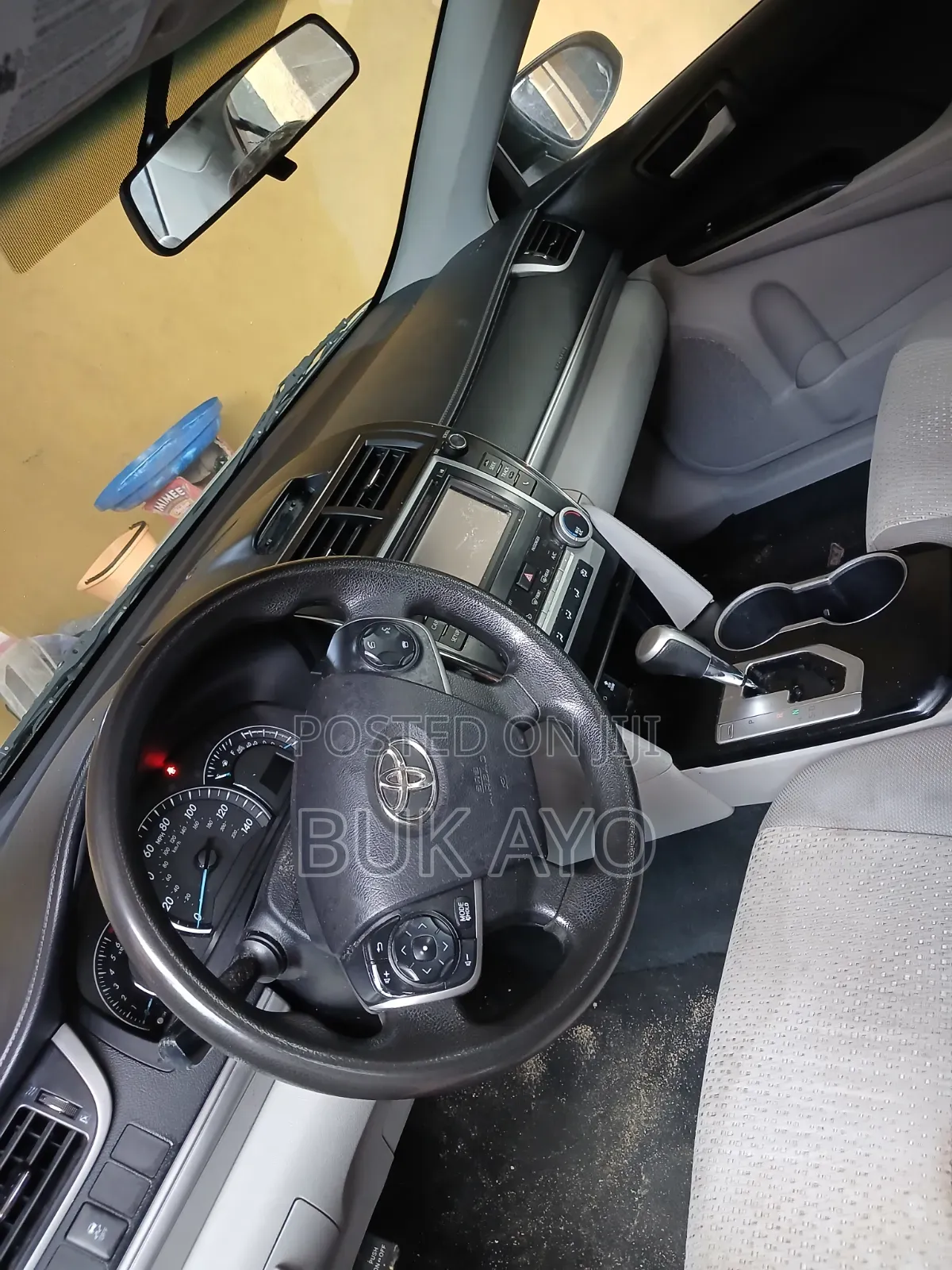 Toyota Camry LE 4dr Sedan (2.5L 4cyl 6A) 2014 Silver