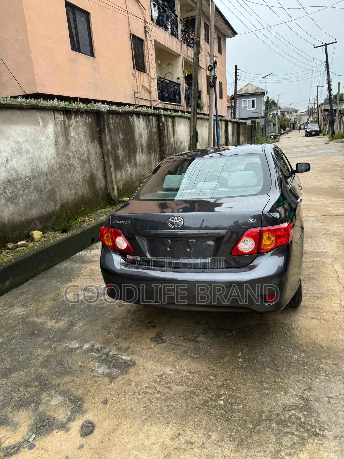 Toyota Corolla LE 4dr Sedan (1.8L 4cyl 4A) 2011 Matt Black