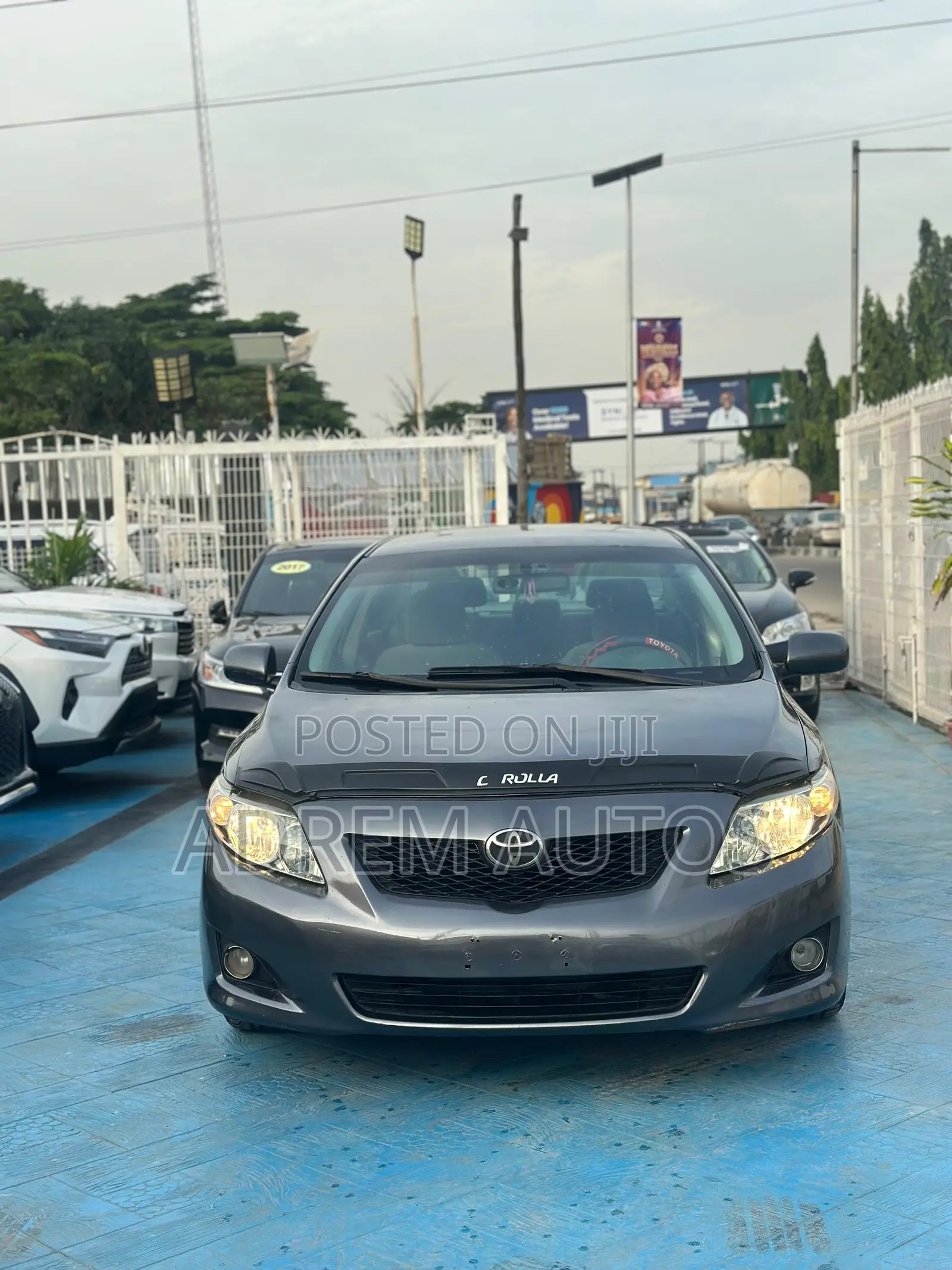 Toyota Corolla LE 4dr Sedan (1.8L 4 cyl 4A) 2009 Gray