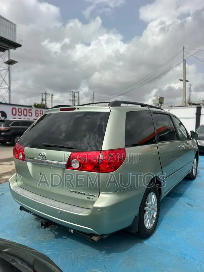 Toyota Sienna XLE Limited 2007 Green