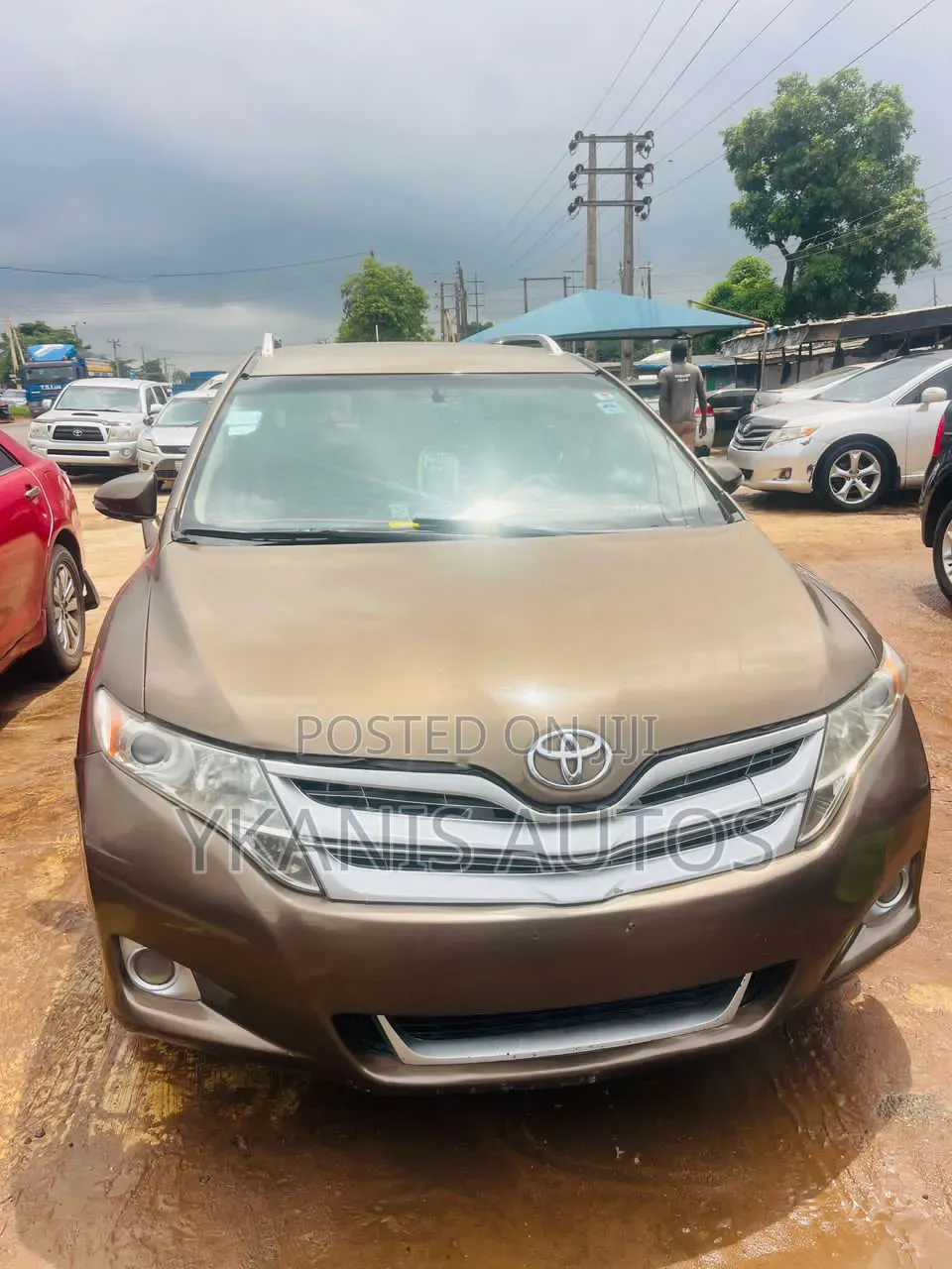 Toyota Venza LE 2011 Brown