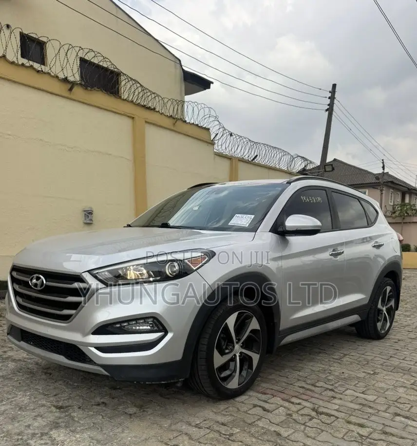 Hyundai Tucson Limited AWD 2017 Silver