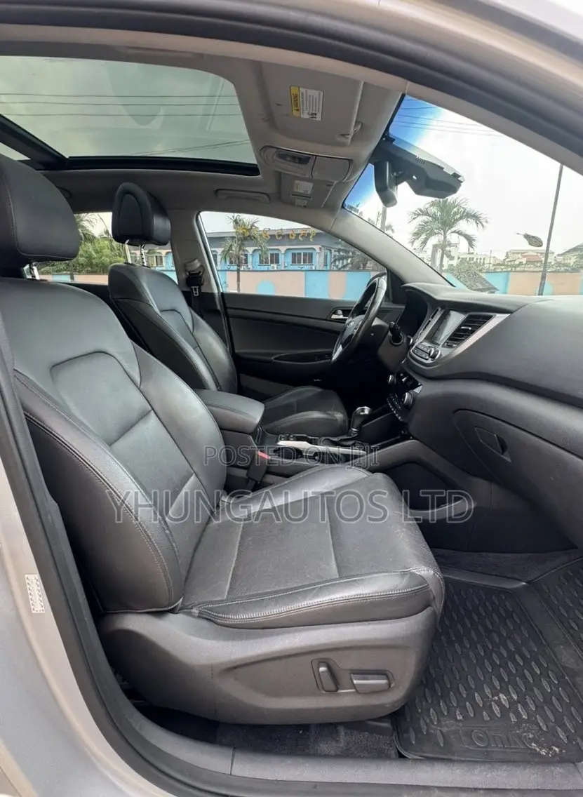 Hyundai Tucson Limited AWD 2017 Silver