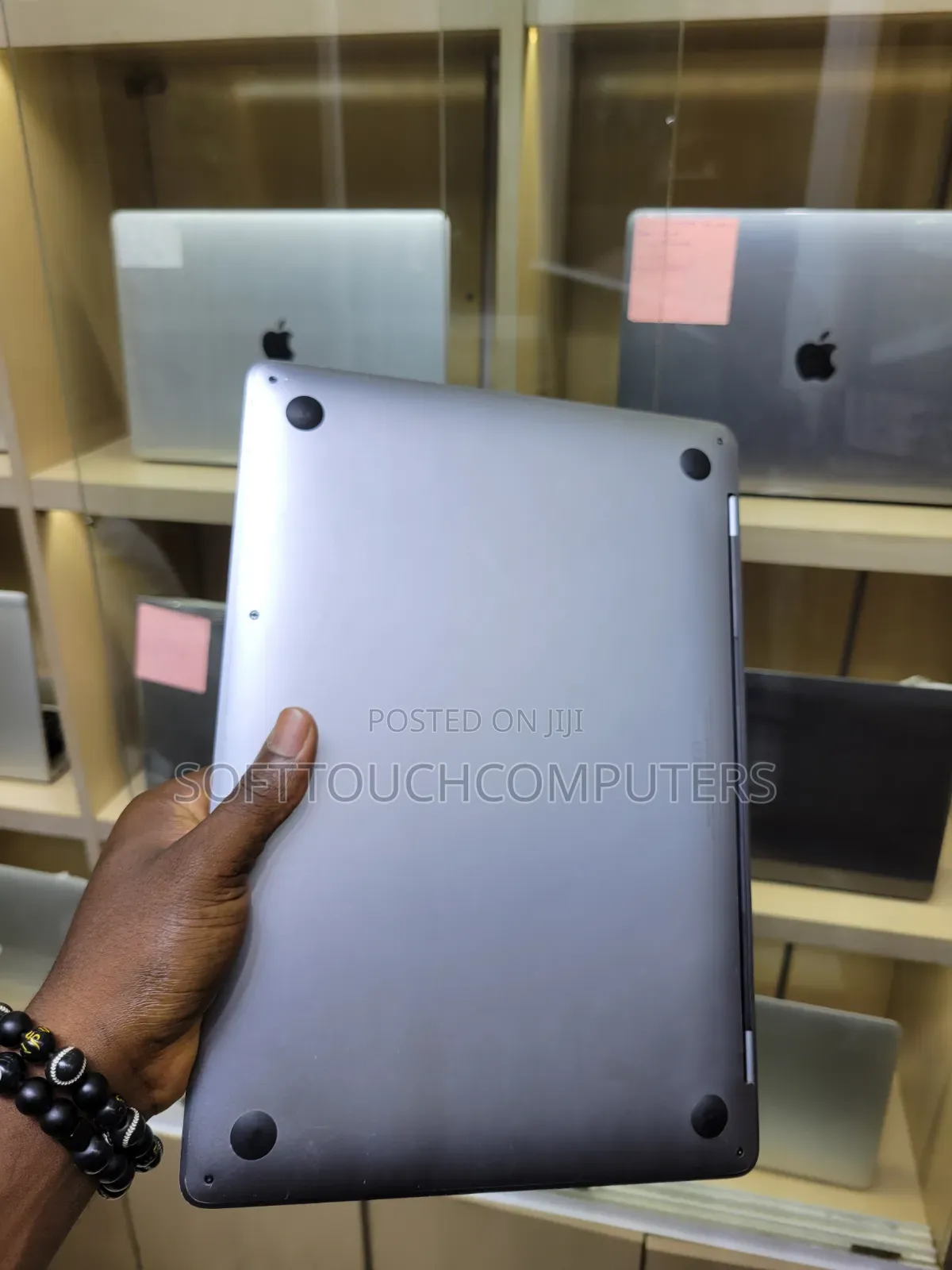 Laptop Apple MacBook Pro 2020 16GB Intel Core i7 SSD 512GB