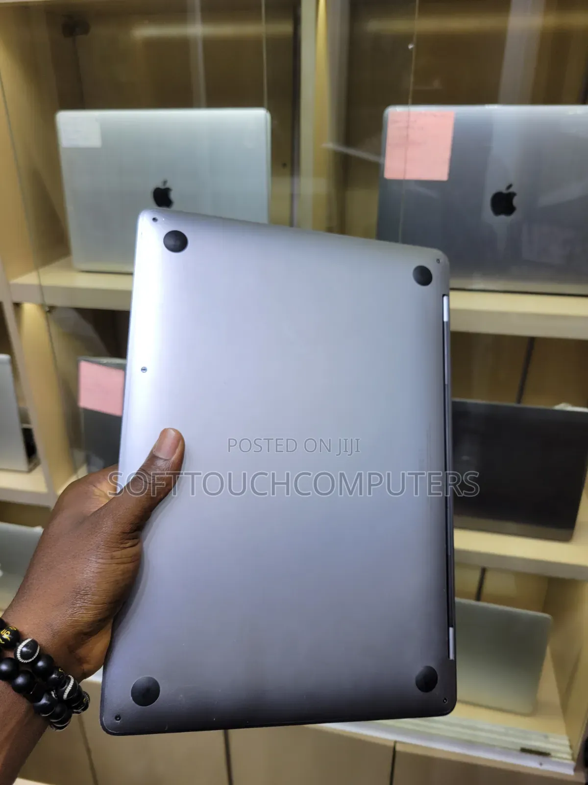 Laptop Apple MacBook Pro 2020 16GB Intel Core i7 SSD 512GB