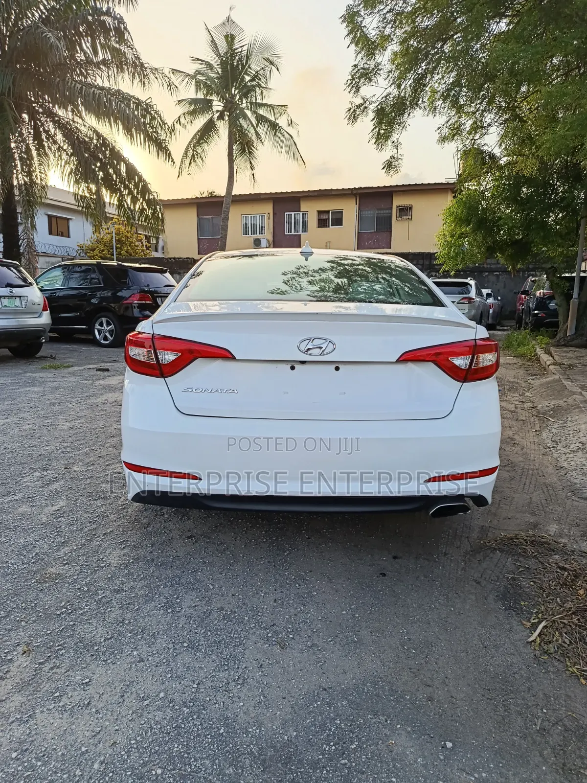 Hyundai Sonata Limited Sedan FWD (2.4L 4cyl 6A) 2016 White