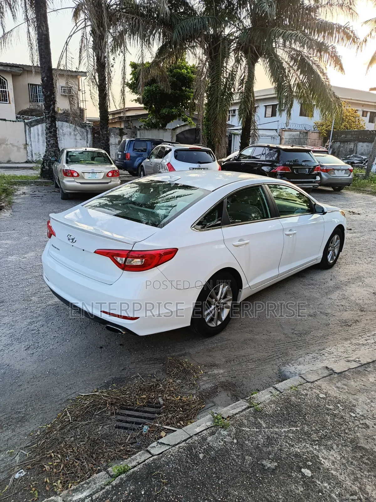 Hyundai Sonata Limited Sedan FWD (2.4L 4cyl 6A) 2016 White